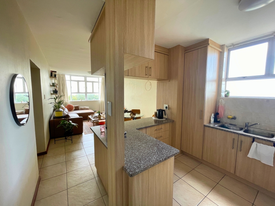 To Let 1 Bedroom Property for Rent in Loevenstein Western Cape